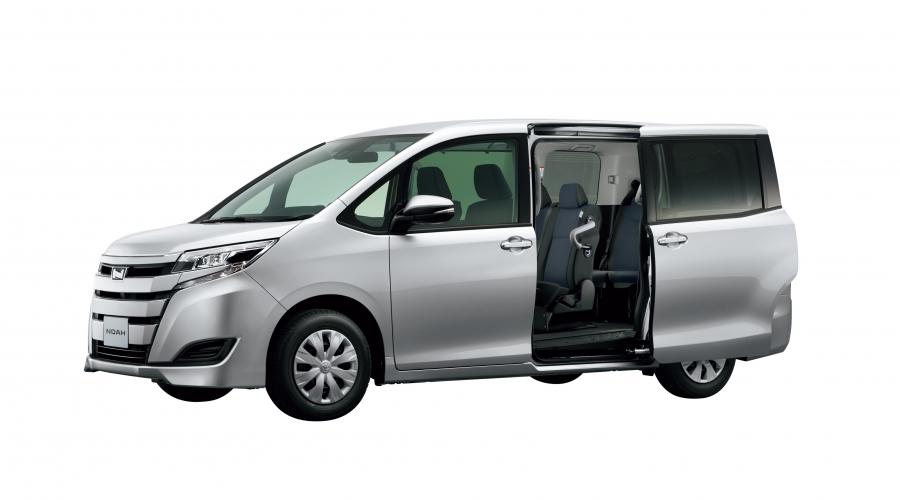 Toyota noah 2017 комплектации